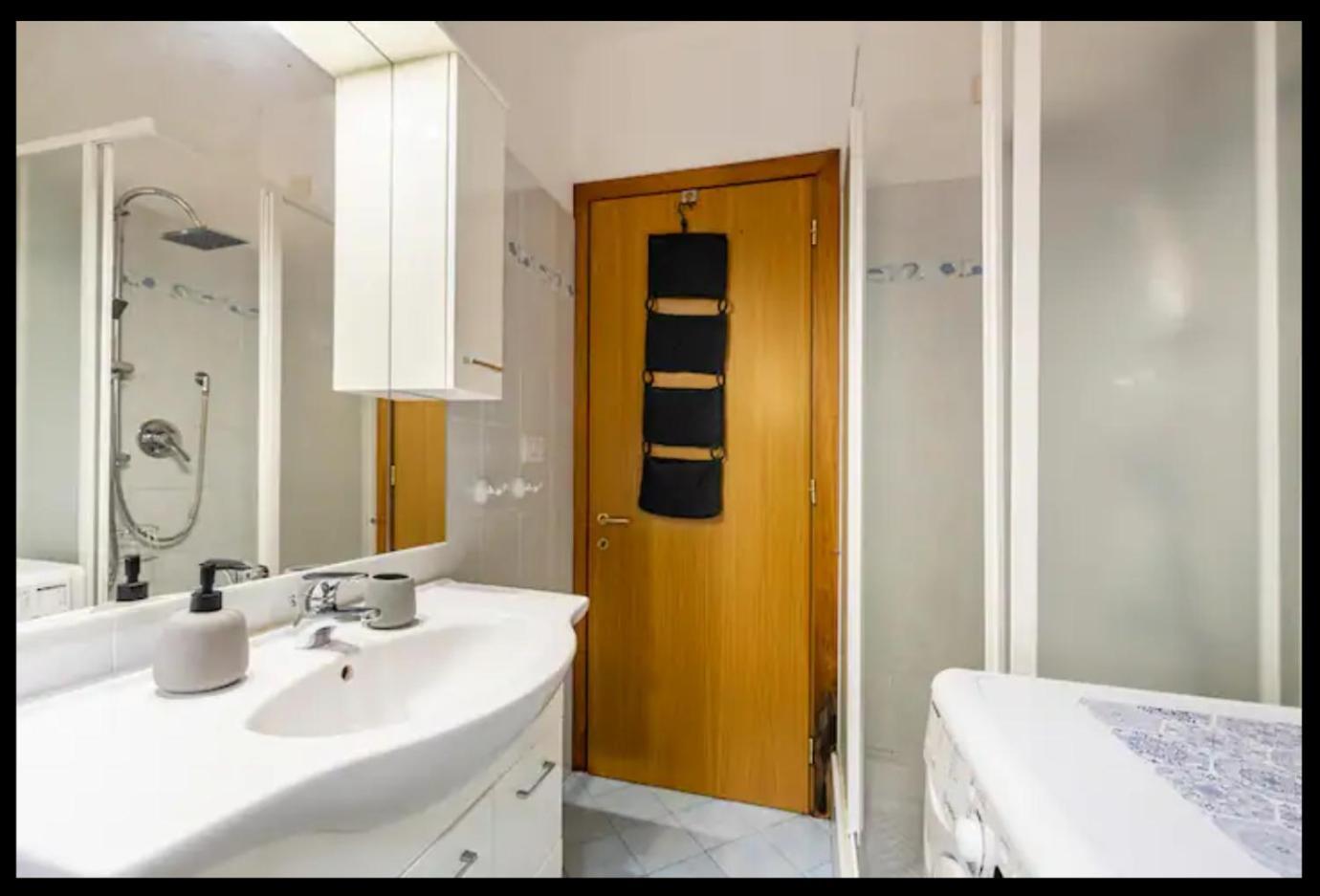 Apartamento Palazzo Wanny Free Parking & Terrace Florencia Exterior foto
